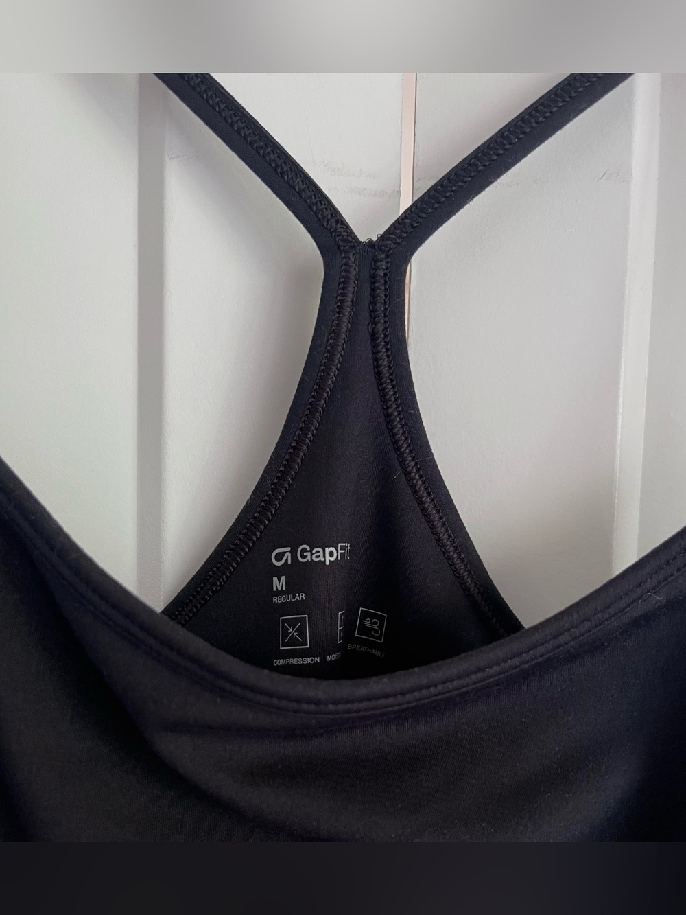 Gap Fit Women’s Black Activewear Dress Built In Shorts Shelf Bra Sleeveless Sz M - Picture 4 of 5